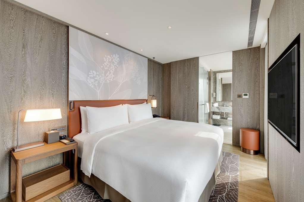 Doubletree By Hilton Taipei Zhongshan Номер фото
