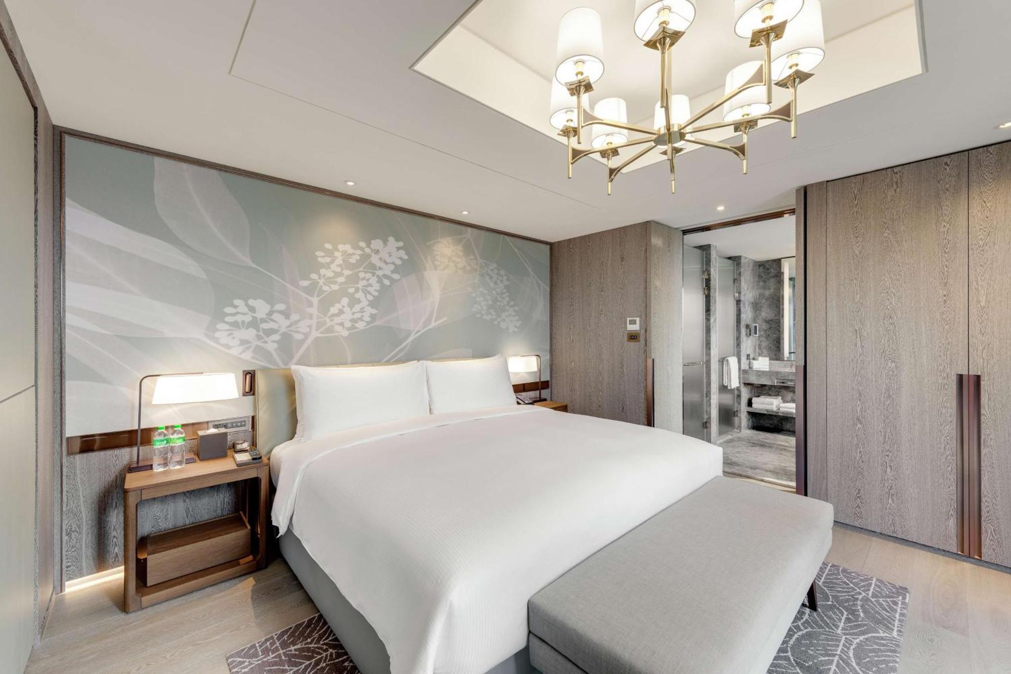 Doubletree By Hilton Taipei Zhongshan Экстерьер фото