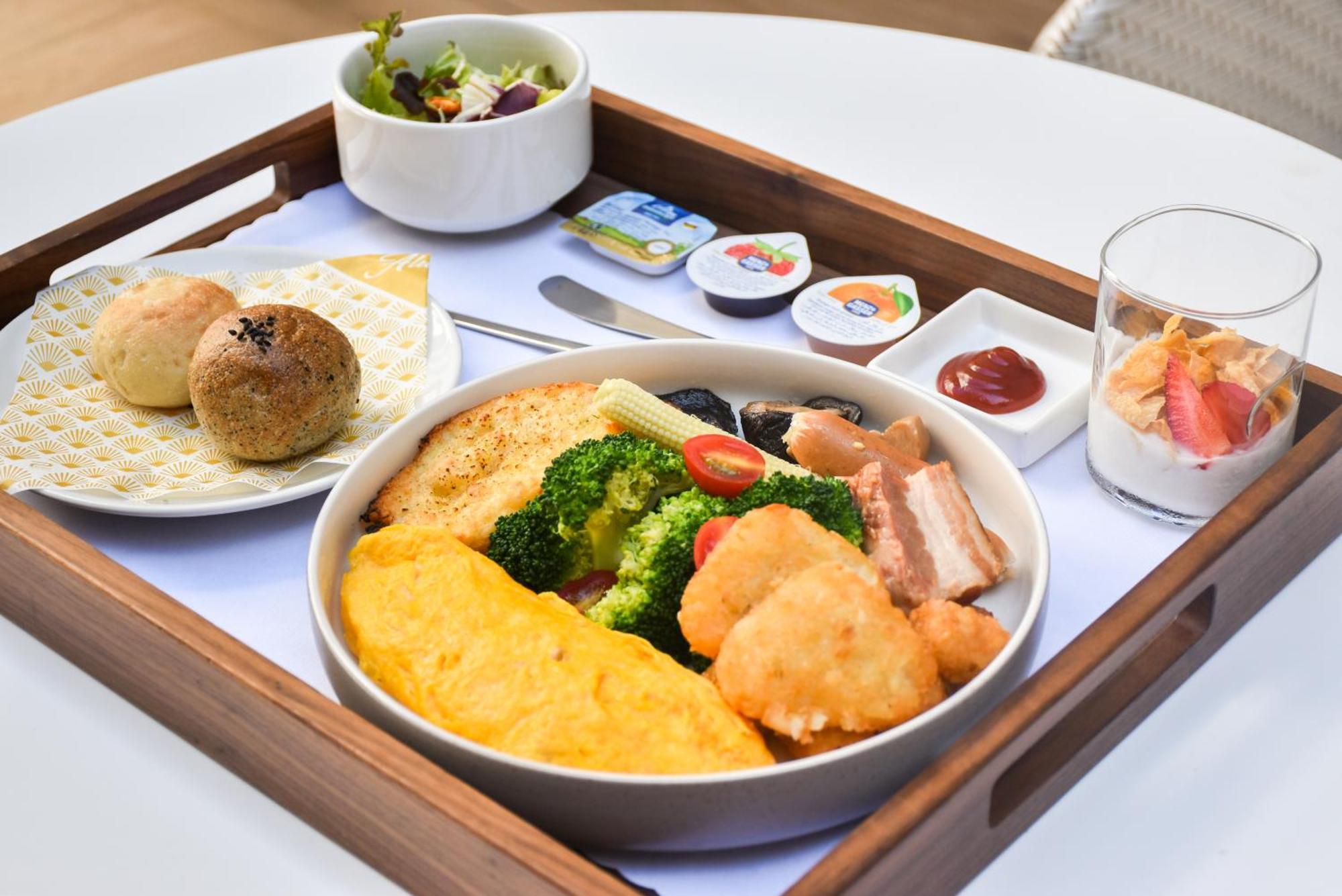 Doubletree By Hilton Taipei Zhongshan Экстерьер фото